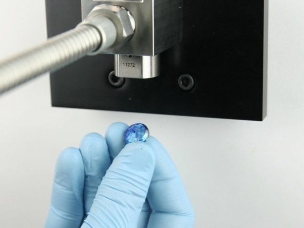 Put the high-pressure seat at the bottom of the valve body.