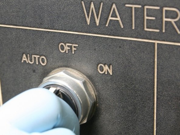 Turn the air to the actuator OFF.