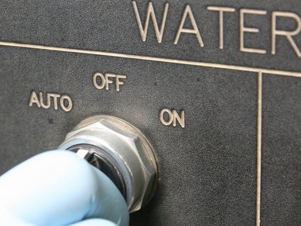 Turn the air to the actuator OFF at the controls.