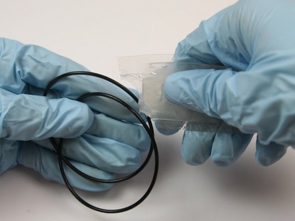 Apply high vacuum grease to the two smallest O-rings from the kit.