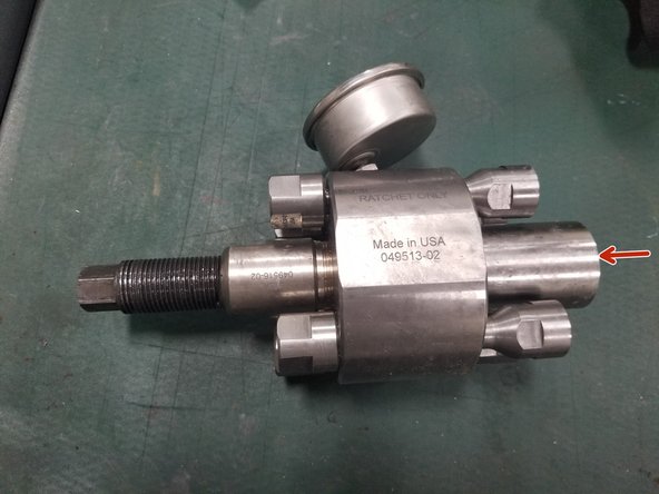 Ensure pressure loading tool screw is fully retracted