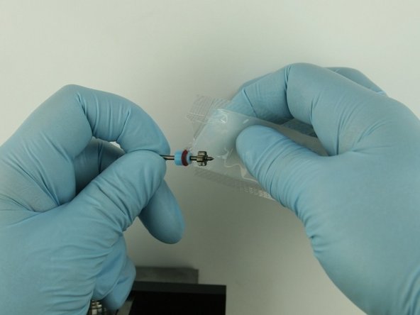 Apply a high-pressure lubricant or a similar one(11136) to the outside diameter of the high pressure valve seal.