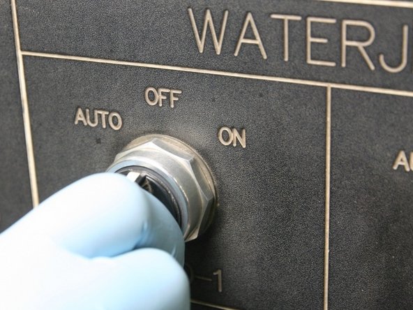 Turn the air to the actuator OFF at the controls.