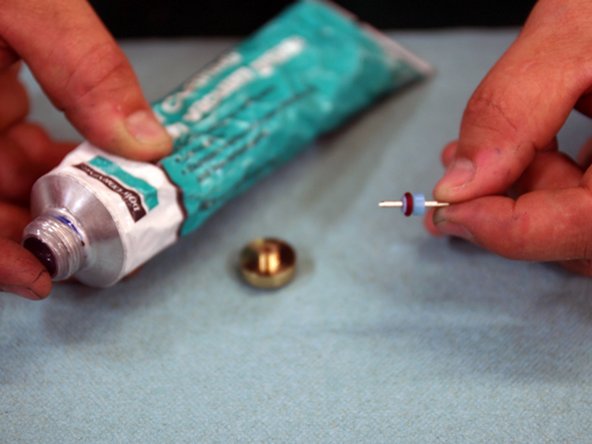 Apply o-ring lubricant to outside diameter of HP Seal.