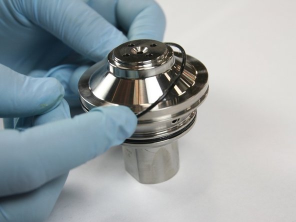 Place -031 and -035 o-rings into grooves on check valve