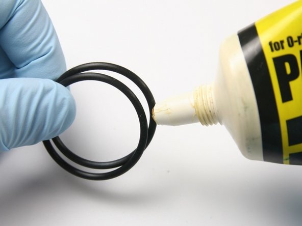 Lubricate both the O-rings from the kit with an O-ring lube.