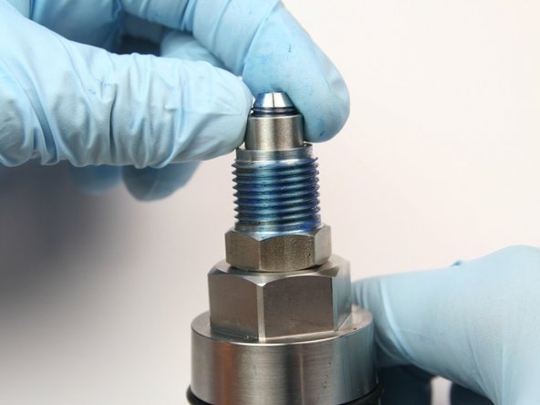 Thread the 3/8&quot; collet onto the swivel shaft.