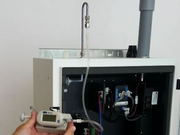 Re-attach the flowmeter to the gas inlet and check the flow rate is normal.