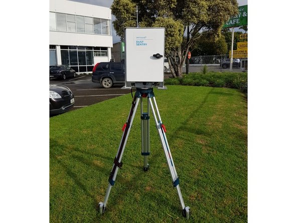 Aeroqual supplies a tripod but any tripod available in your local market can also be used.