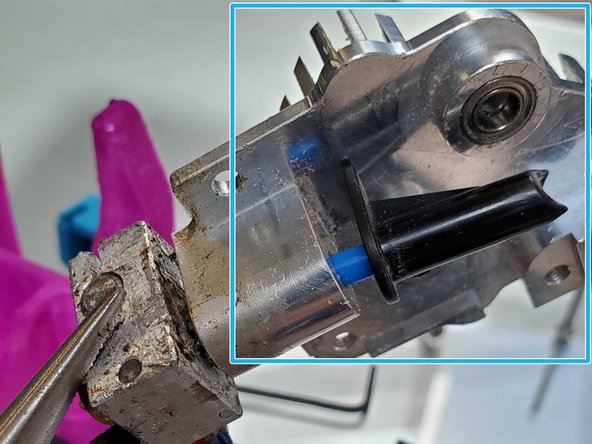 Prevents heat creep in the heat break and upper components