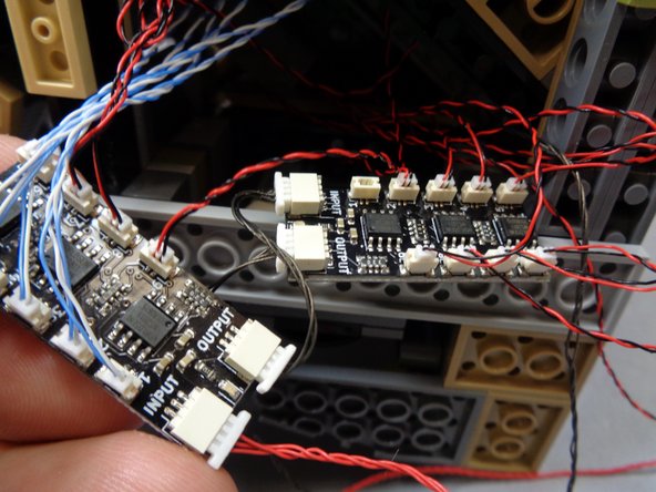 Make sure you connect the 3-wire cable to the OUTPUT plug on the BRANCH09X adapter board, NOT the INPUT plug.
