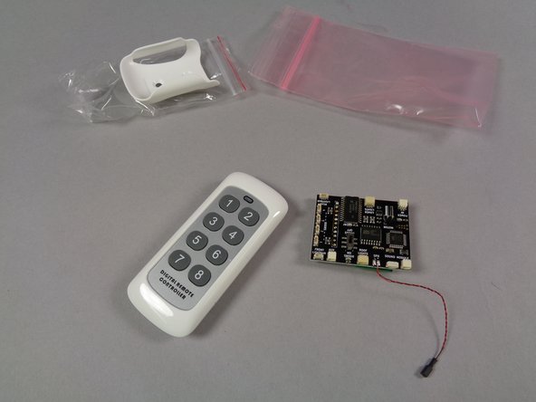 Now you will connect the roof lights to the main effects controller and test the functions and lights using the remote control.