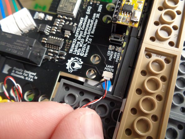 Your add-on kit includes four 3-wire control cables: two long cables (50cm/20&quot; long) and two shorter cables (20cm/8&quot; long).