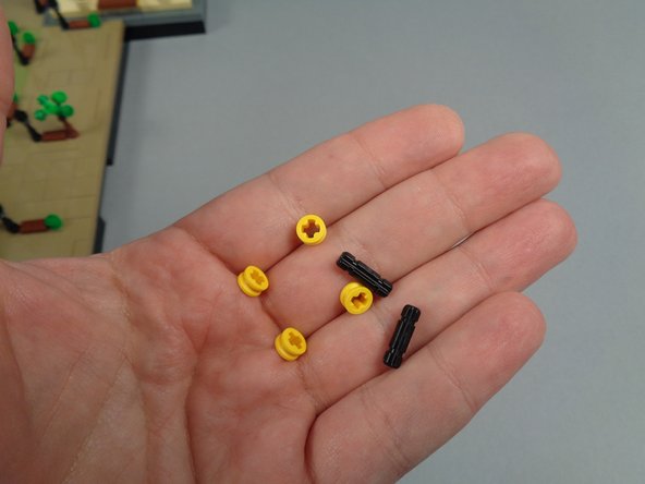 Note that the color of the parts included with your kit may be different from the colors shown in these photos.