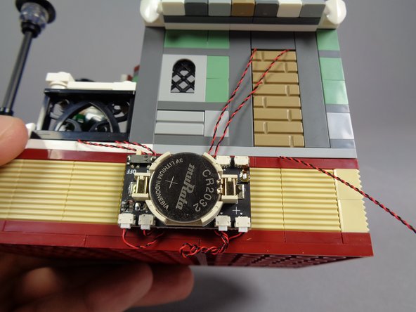 Note that plugs can insert only one way.  Do not force the plugs.  You can press the plugs into place using your fingernail.  When the plug is fully inserted, you should feel a soft &quot;click&quot;.