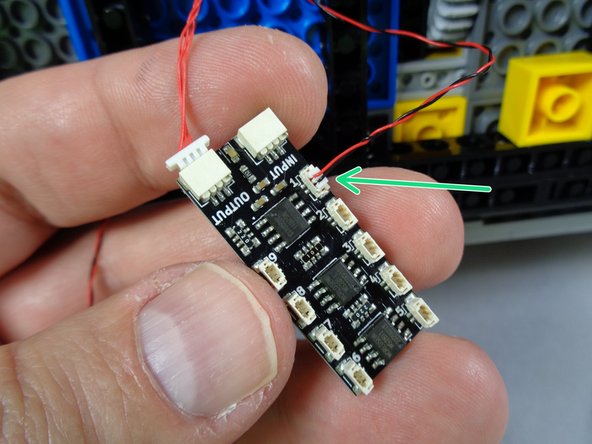 It does not matter which strobe light you connect to plug #1.