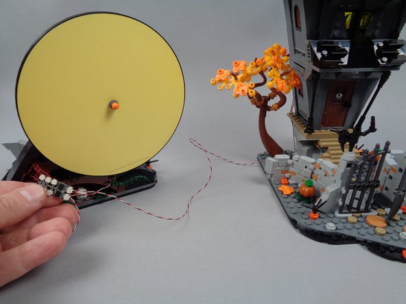 Your setup should now look like the connections in the third photo.