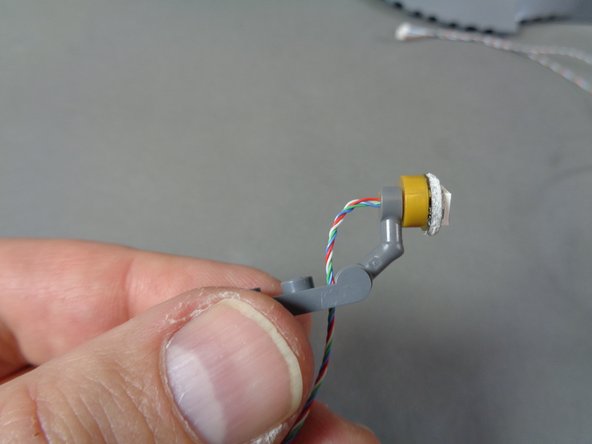 The second and third photos in this step show some of the ways you can adjust the mounting or the spotlights to fit them all in.