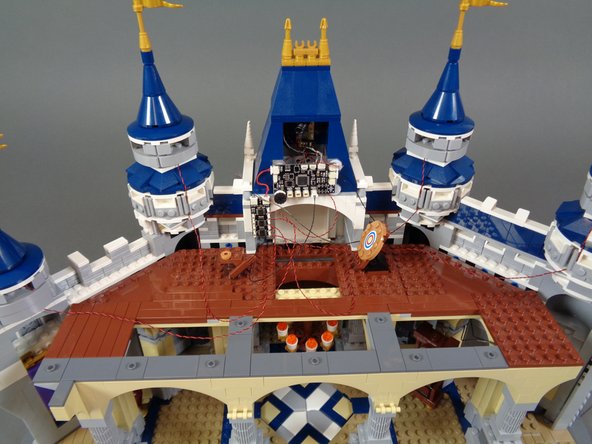 You can connect the four tower lights in any order as long as you only use plugs 2-5.