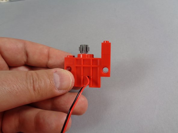 Your motor should now look like the motor in the second photo.