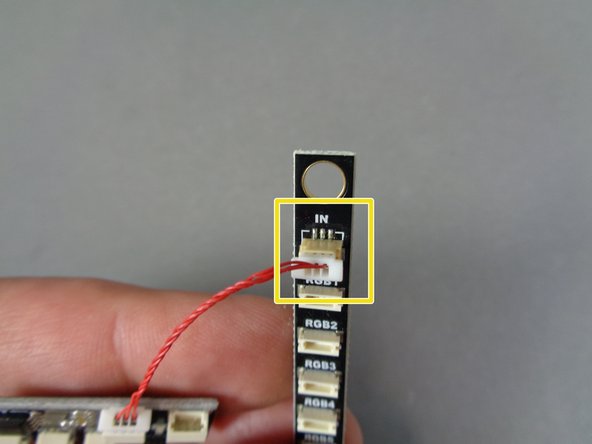 For the lights to function properly, it is critical that you connect the plugs in the correct order.  Do not connect anything to the &quot;IN&quot; plug on the BRANCH09XS yet.