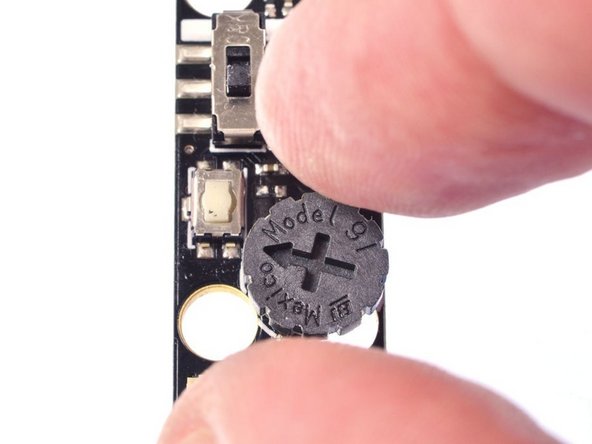 If the LEC is not operating as intended, check all connections to make sure plugs are firmly seated.