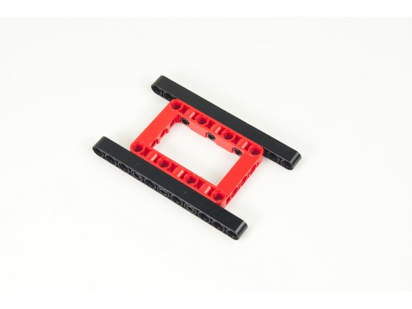 Assemble the parts as shown.