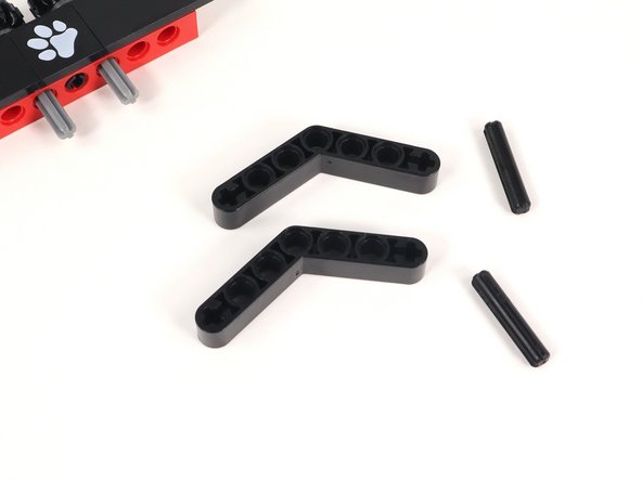 There are two different options for arms on the Claw attachment. These are the steps for option 1.