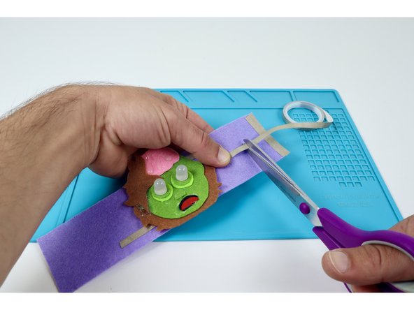 Cut one more small piece of Maker Tape for use in the next guide step.