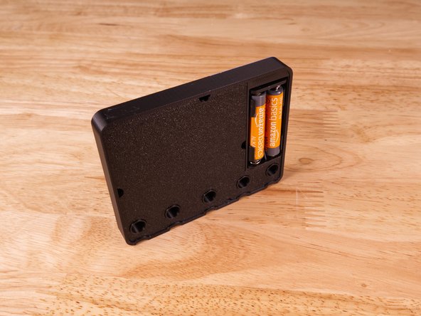 Wait... is there no on/off button!? Correct. Like all great(?) maker projects you have to pull out a battery to turn it off.