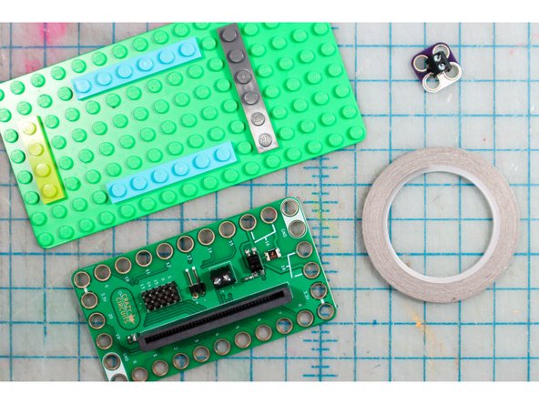 Find a set of battery-powered Christmas lights.