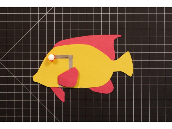 Your new Fish Friend now has an awesome light-up eye!