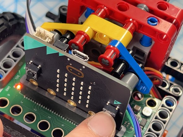 Adjust the Gears so that when you press &quot;A&quot; the starting angle looks like photo 1 and when you press &quot;B&quot; the end angle looks like photo 2.