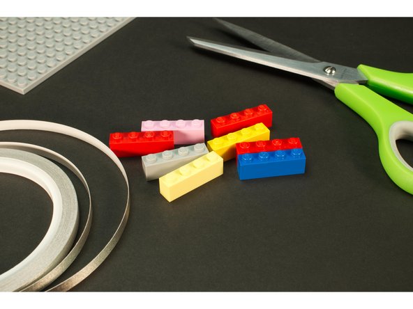 Our LEGO pockets will consists of eight 1x4 bricks assembled into a square.