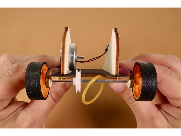 When assembled correctly, the entire assembly on this notched end of the chassis should look like the photo.