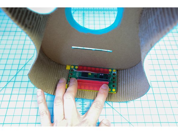 When the glue is dry, remove the tape.