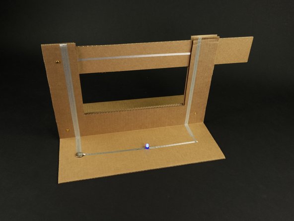 Raise and lower the knife / lever and see if your circuit lights up.