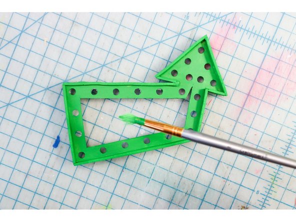 Paint the arrows green.