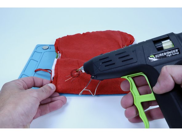 At this point, if you are finding it tricky to keep track of which cluster is positive (long legs)  and which is negative (short legs), our suggestion is to label each side with a piece of tape and magic marker