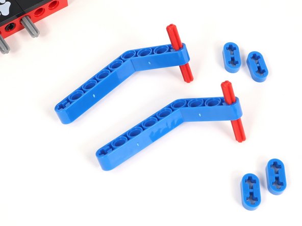There are two different options for arms on the Claw attachment. These are the steps for option 2.