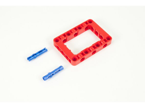 With our servos in place we're going to add the second frame on top of them.