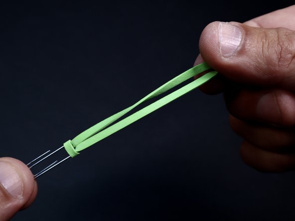 Pull it tight so it looks like the final photo.