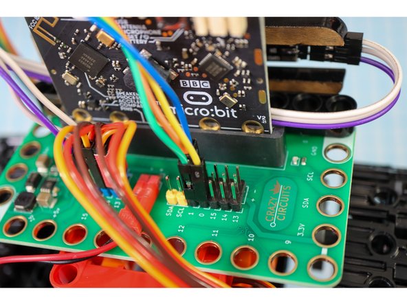 Add wires to the Distance Sensor and connect them like this: VCC to &quot;+&quot;, Trig to Pin 0, Echo to Pin 1, GND to &quot;-&quot;.