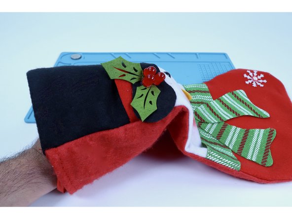 Be aware that the 6 LED legs will be fairly close together and will need to be organized a bit on the other side before connecting them to the rest of your circuit. This will be done in the next steps.