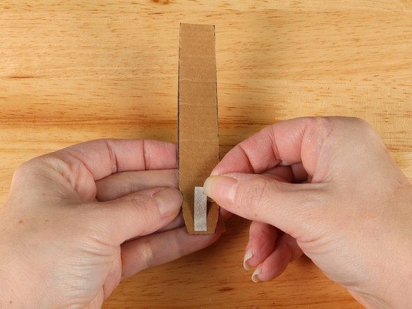 Add a small piece of Maker Tape to the front of the handle at the bottom on the end that curves inward slightly.