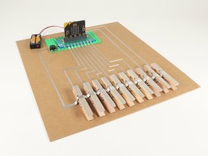 Clothespin Piano with micro:bit
