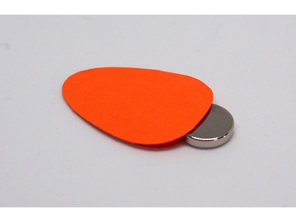 When the glue is dry, slide the magnet into the pocket