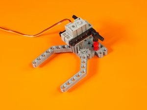 LEGO Gripper (with 3D Printed Parts)