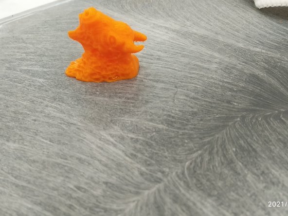 Again, be careful when using tools to remove support material.  Do not let the tools slip which could cause cuts on your fingers and hands.