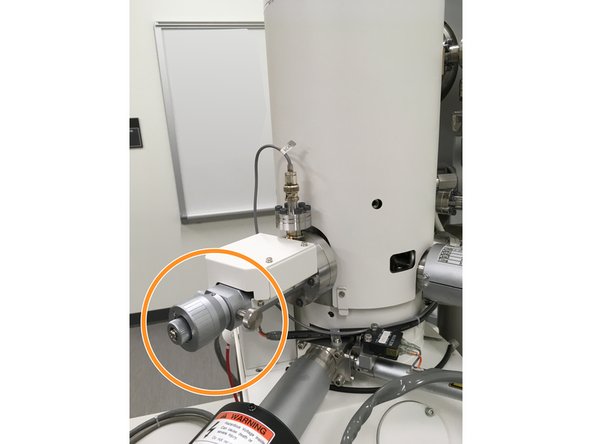 While waiting for the chamber to achieve a vacuum, check your starting aperture. For low energies &lt;= 5 kV you should start with an aperture of 4.